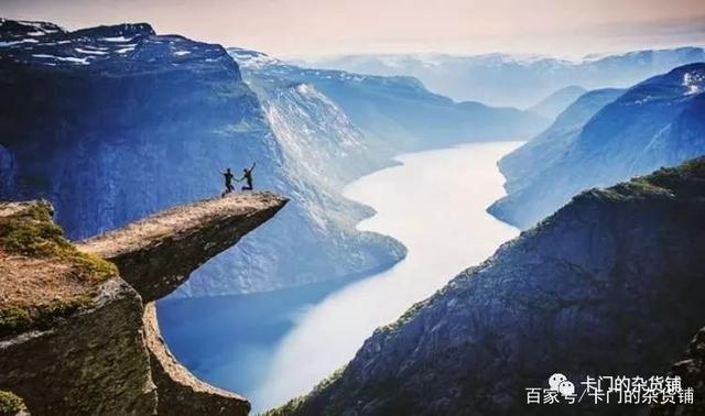 更是在关键 更是在关键