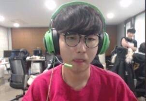 从表面看 从表面看